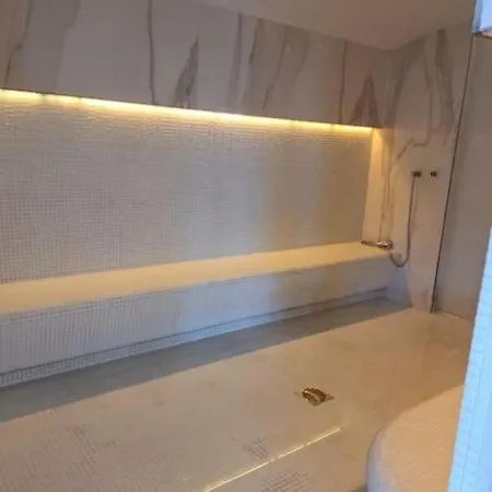 Alezzy Apartament Prima Linie La Mare * Navodari